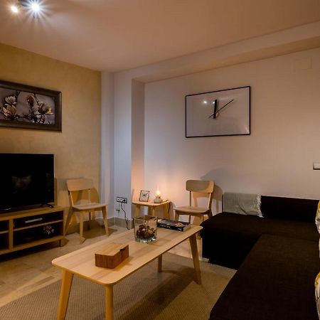 Azofaifo Donkey Apartment Sevilla Bagian luar foto