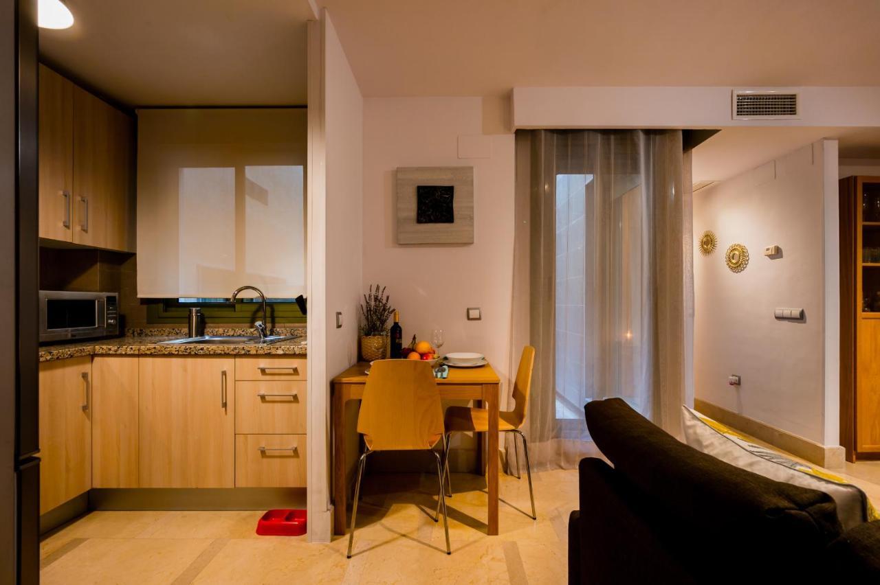 Azofaifo Donkey Apartment Sevilla Bagian luar foto