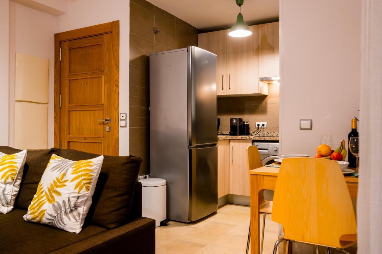 Azofaifo Donkey Apartment Sevilla Bagian luar foto